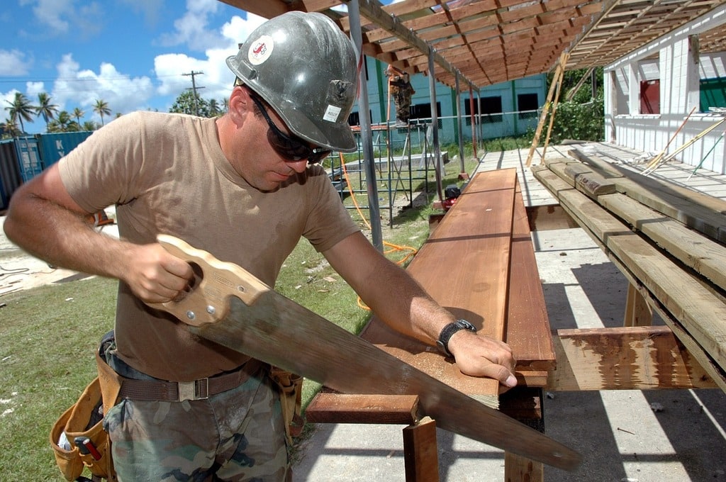 Choisir les matériaux de construction adaptés à chaque saison